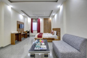Hotel Premier Noida 135